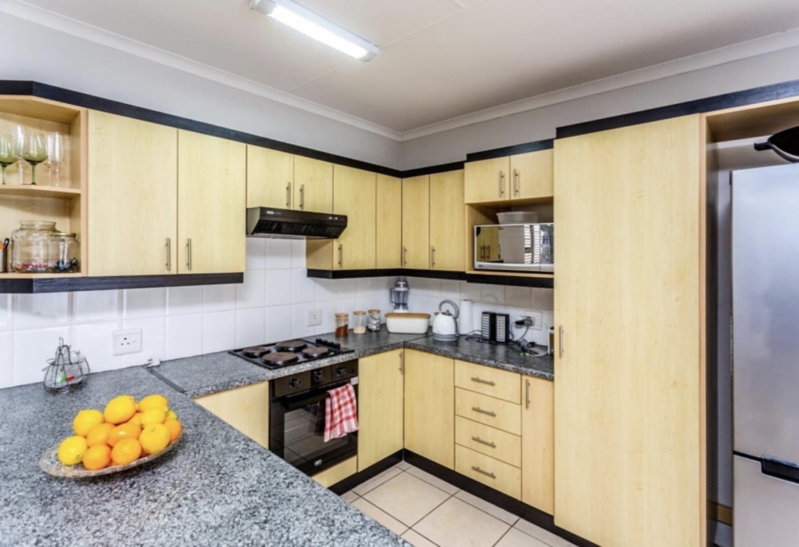 6 Bedroom Property for Sale in Bonnie Doone Eastern Cape